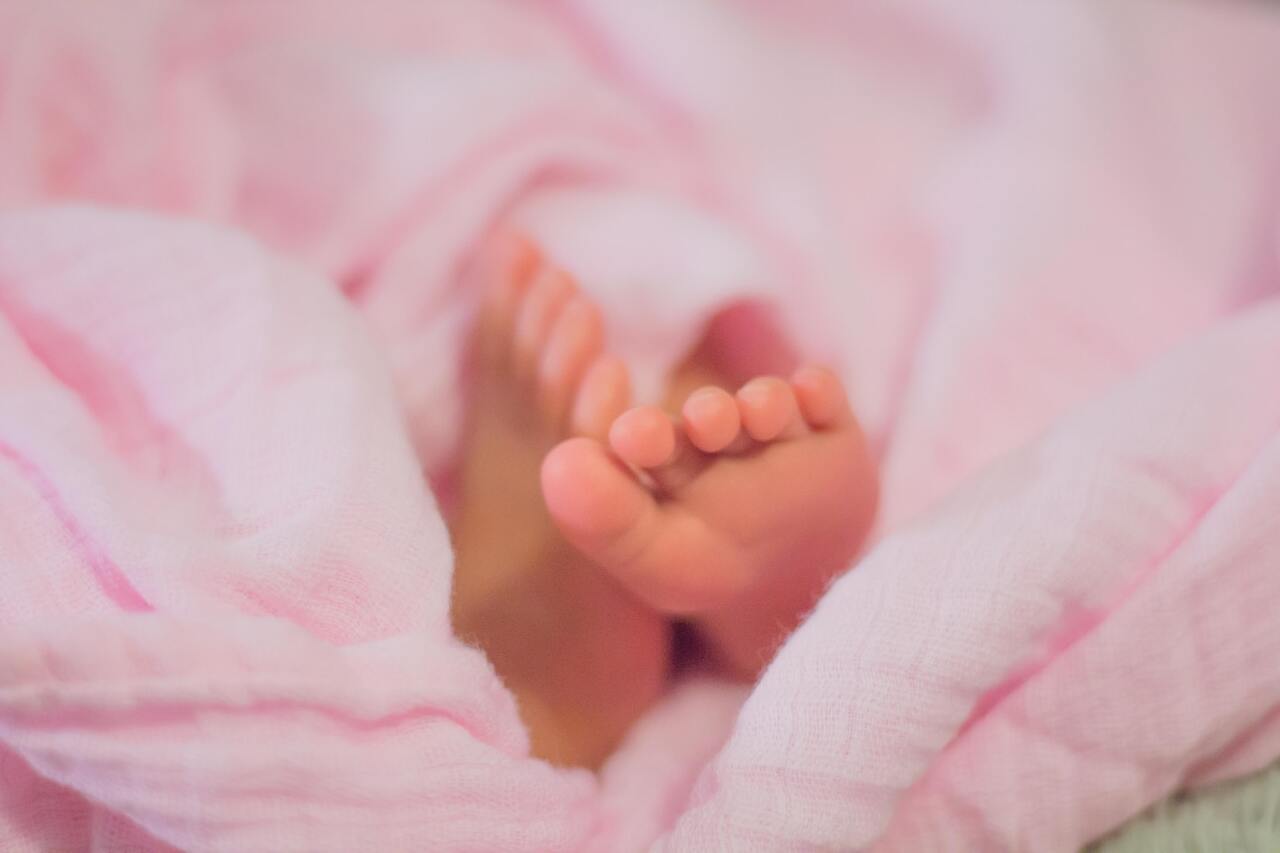Bilangan bayi lahir pada bulan September mencecah paras tertinggi baru tahun ini, tetapi jumlah penduduk masih mengalami pertumbuhan negatif