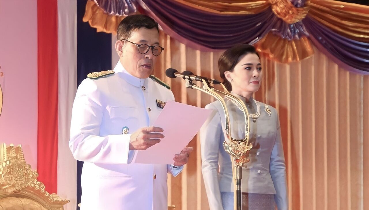 Raja Thailand telah menyetujui kabinet baru yang dipimpin oleh Prayut Chan-o-cha, yang menandakan berakhirnya kebuntuan politik di negara itu.