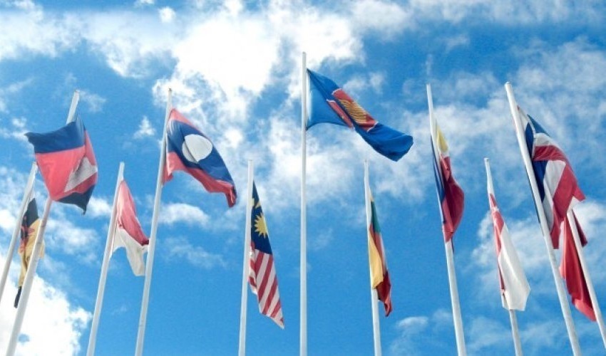 Mesyuarat ASEAN-plus-three bermula hari ini, membincangkan isu-isu Laut China Selatan dan ekonomi