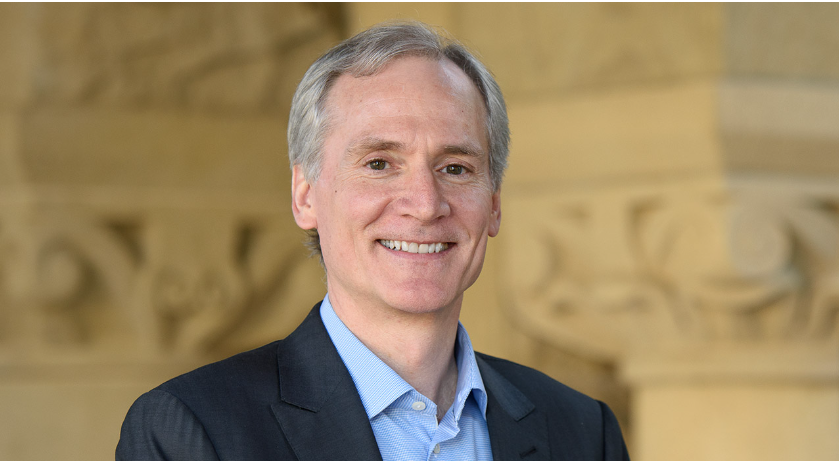 Seorang mahasiswa baru yang tidak kenal lelah menyelidiki akhirnya membuat Presiden Universiti Stanford mengundurkan diri kerana skandal akademik.