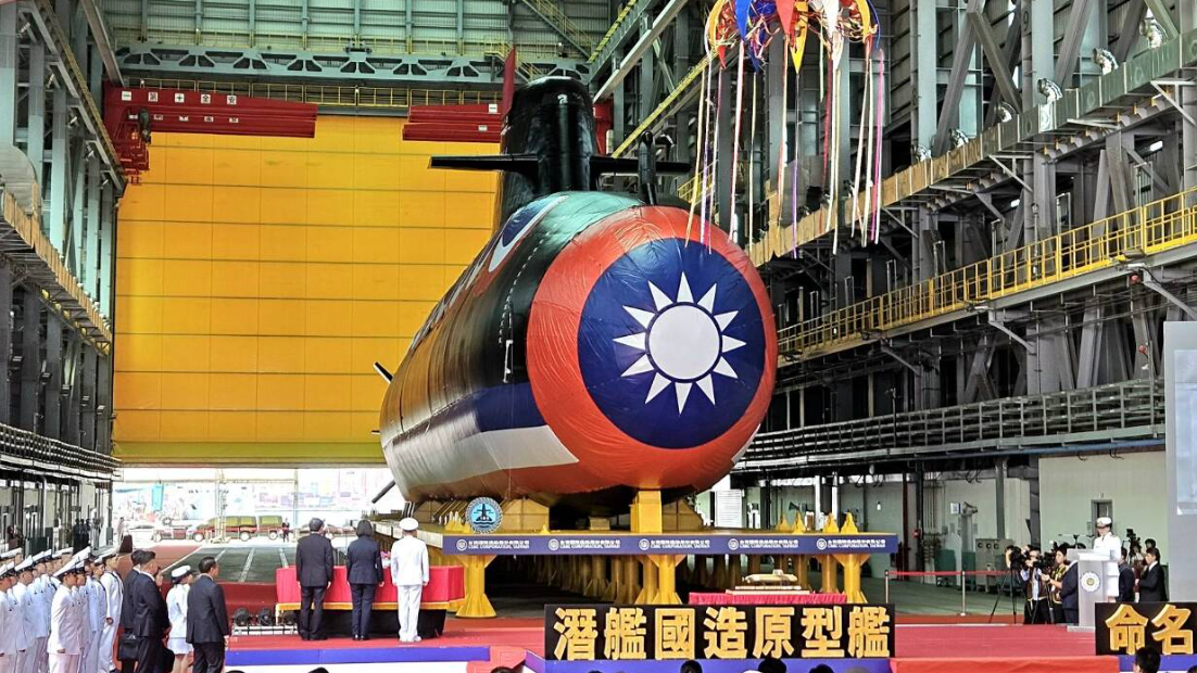 Melancarkan Kapal Selam Pengeluaran Kebangsaan Taiwan, Presiden Tsai Menyeru Kejayaan Taiwan!