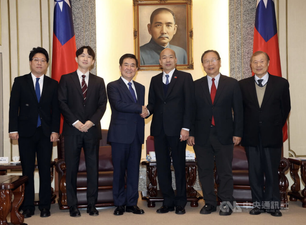 Pertemuan dengan Pengerusi Pejabat Perwakilan Korea Selatan di Taipei, Pengerusi Badan Perundangan Yuan Han Kuo-yu Berharap untuk Mengukuhkan Hubungan Dua Hala
