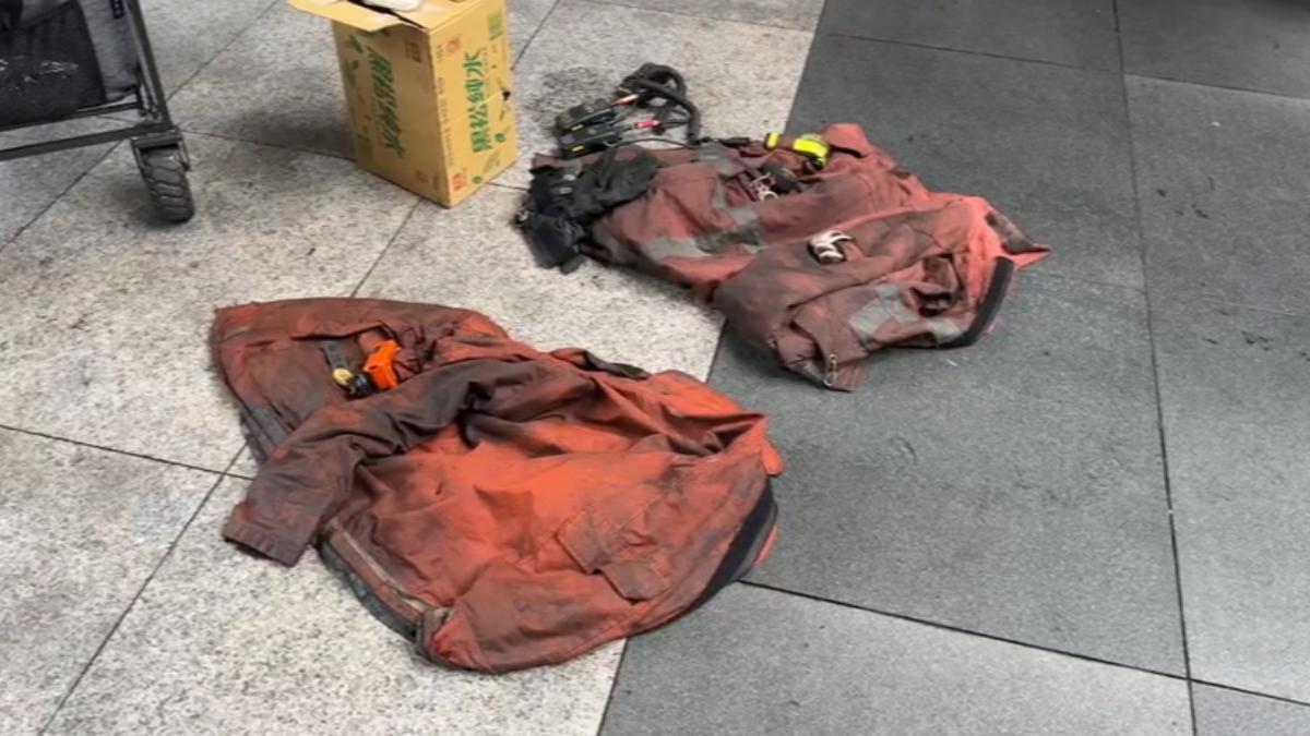 Kebakaran di Pangsapuri Mewah 28 Tingkat di Hsinchu: Dua Anggota Bomba Maut