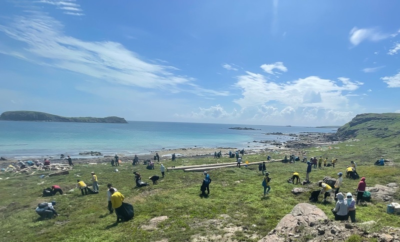 Pantai Wang'an di Daerah Penghu membersihkan 2 tan sampah laut untuk menjadi kawasan demonstrasi ekologi marin