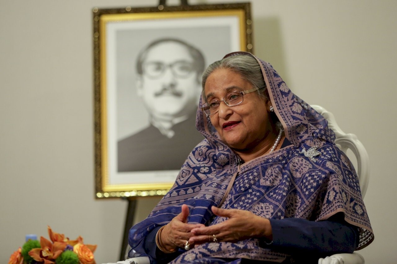 Keadaan di Bangladesh Bertambah Buruk: BBC Melaporkan Perdana Menteri Hasina Telah Meletak Jawatan dan Melarikan Diri ke Luar Negara