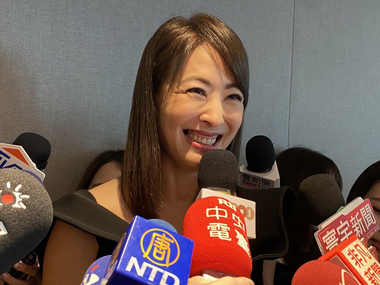 Menyambut Hari Kebangsaan Pertama Sebagai Pengerusi Taipei 101, Jia Yong Jie: (賈永婕) Berharap Menggunakan Animasi yang Lebih Ceria dan Menarik untuk Menyalakan Lampu