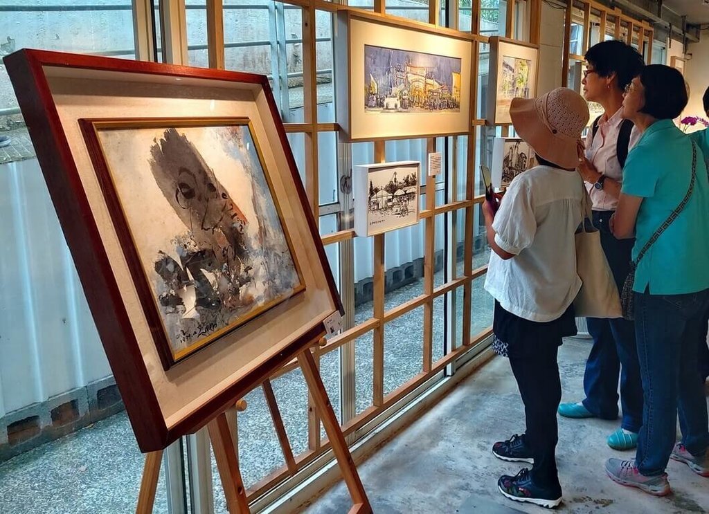 Koleksi 11 pelukis pada ulang tahun ke-25 gempa bumi membentangkan proses kelahiran semula Puli di Nantou