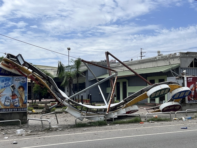 Taipower: Memulakan kerja pembaikan dengan sokong kakitangan merentas daerah  untuk menyokong 12,000 isi rumah Pingtung dan Kaohsiung selepas Taufan Krathon. Berusaha memulihkan kuasa hari in