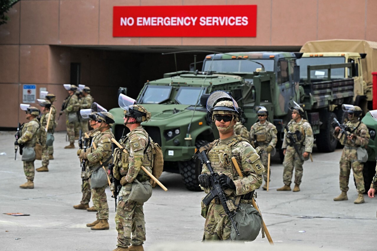 Pasukan National Guard mula memasuki Los Angeles pada awal pagi ini selepas Presiden Donald Trump mengarahkan penempatan tentera ke bandar tersebut.